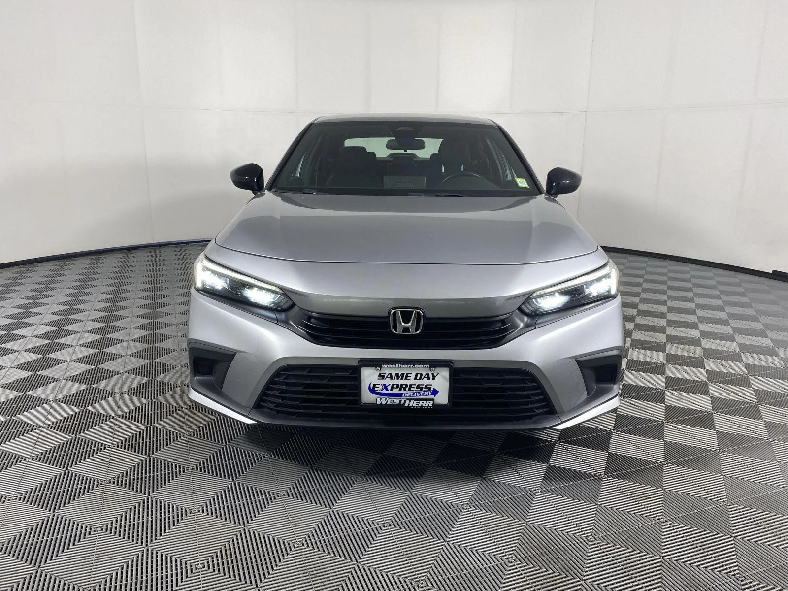 Used 2024 Lunar Silver Metallic Honda Sport image 2