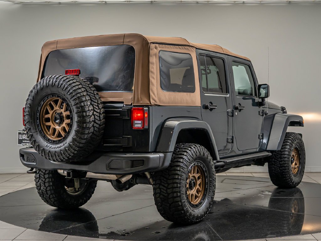 Used 2018 Rhino Clearcoat Jeep Unlimited Sport image 5