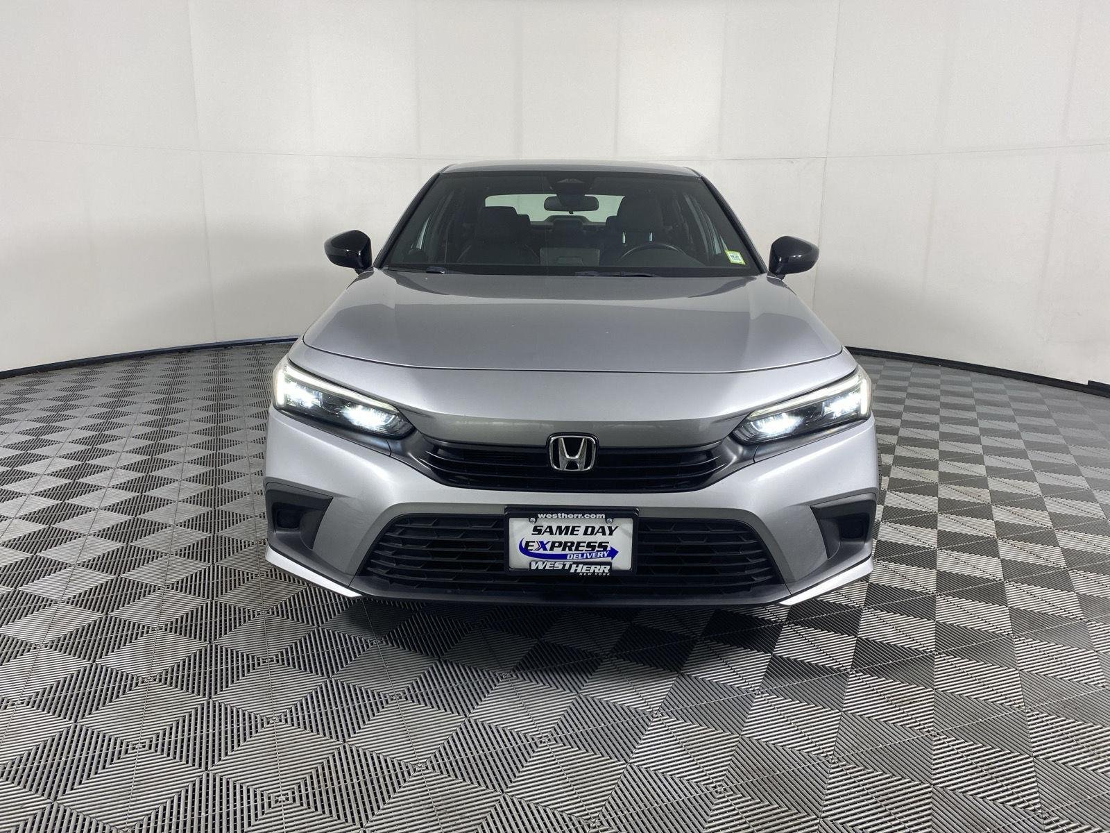 Used 2024 Lunar Silver Metallic Honda Sport image 2