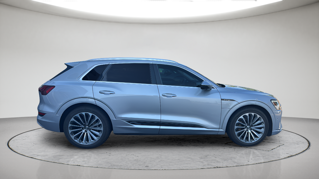 Used 2019 Silver Audi Prestige image 4