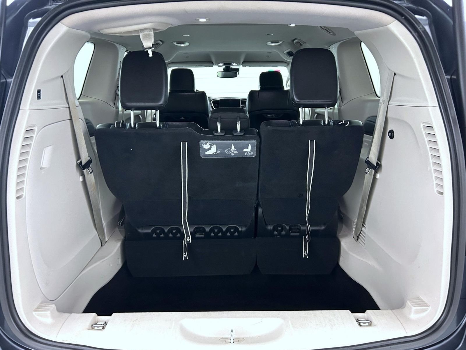 Used 2021 Gray Chrysler Touring L image 19