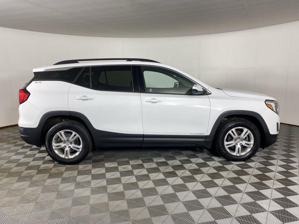Used 2019 Summit White GMC SLE image 10