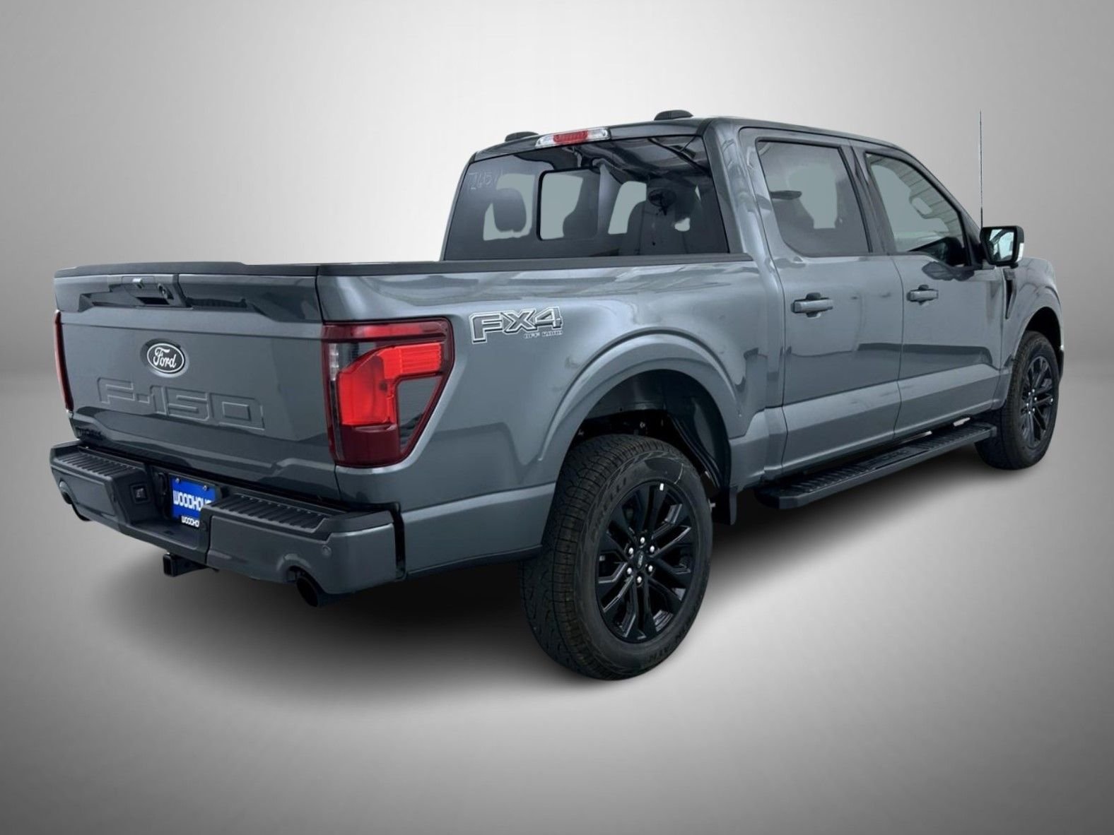New 2026 Carbonized Gray Metallic Ford XLT image 5
