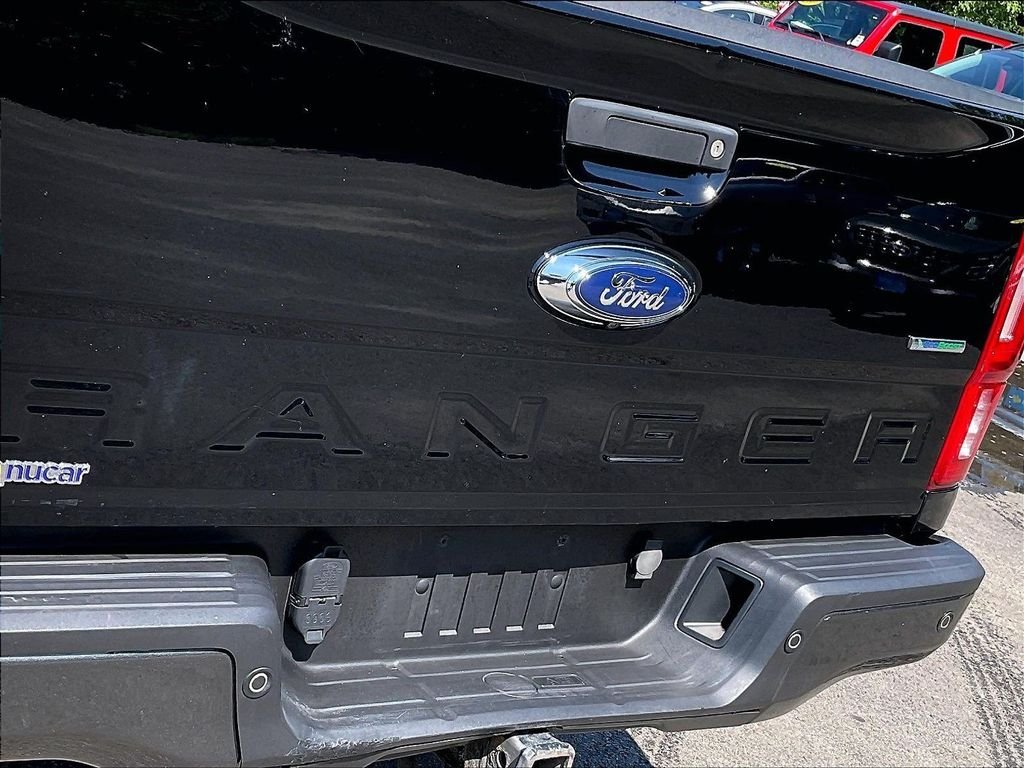 Used 2020 Black Ford XLT image 27