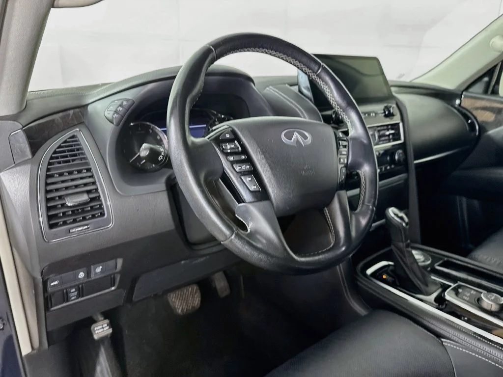Certified Used 2022 Blue INFINITI LUXE image 11