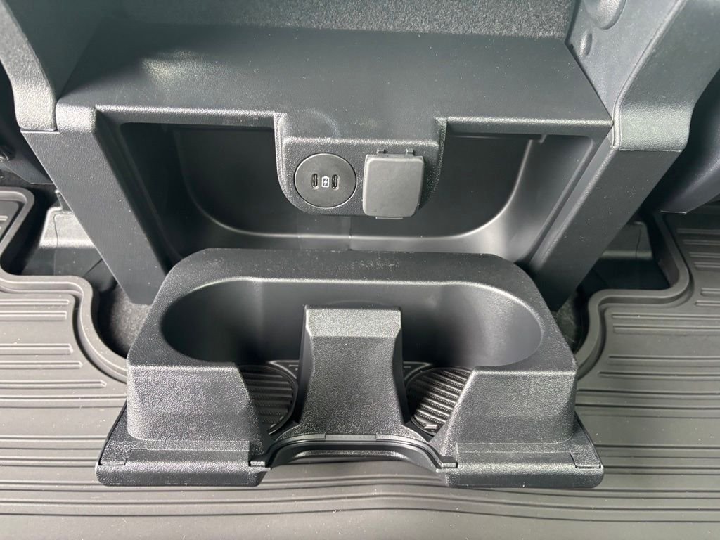New 2027 Agate Black Metallic Ford F-350® XLT image 28