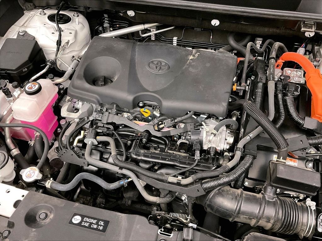 Used 2023 White Toyota LE image 38