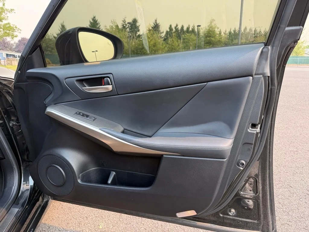 Used 2018 Caviar Lexus 300 image 26