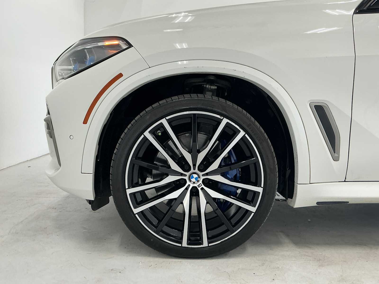 Used 2021 Alpine White BMW M50i image 8