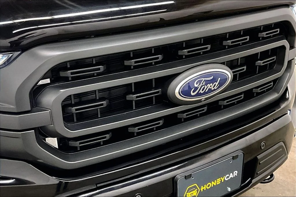 Used 2022 Black Ford XLT image 32