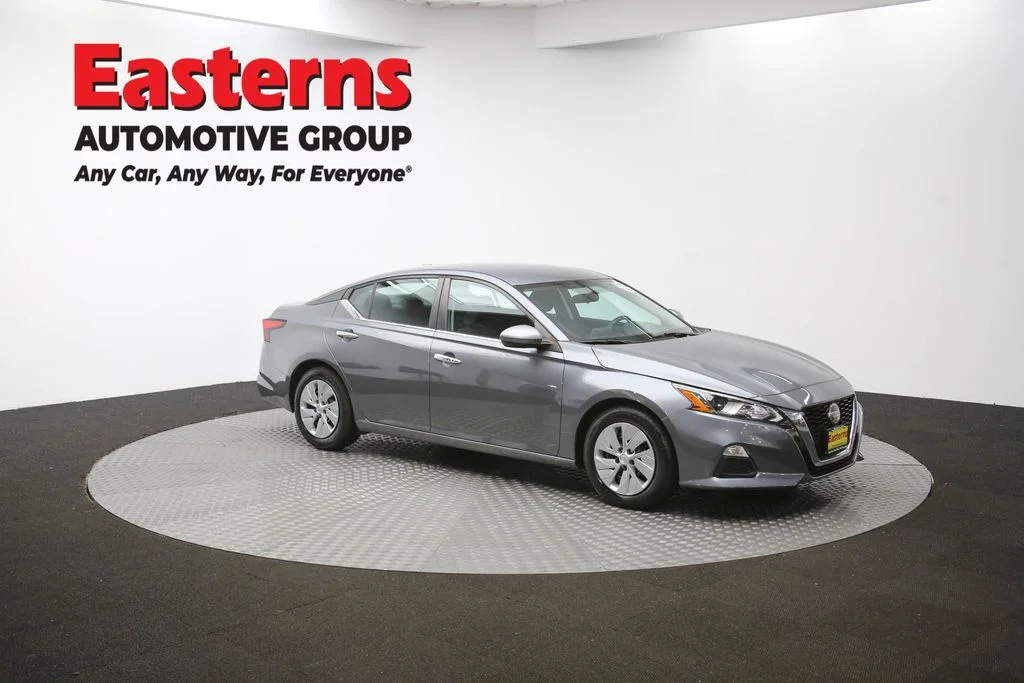 Used 2020 Gray Nissan 2.5 S image 47