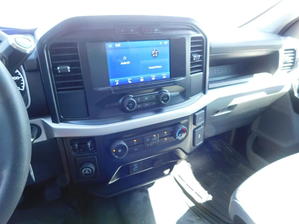 Used 2022 White Ford XL image 33