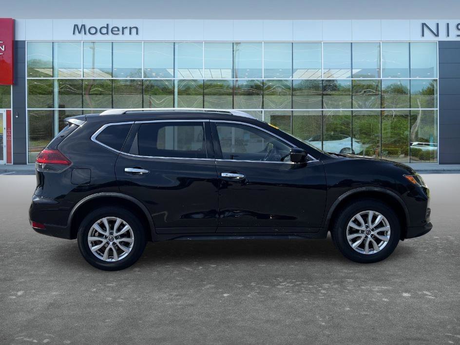 Used 2018 Caspian Blue Nissan SV image 4