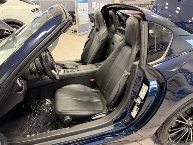Certified Used 2025 Deep Crystal Blue Mica Mazda Grand Touring image 14