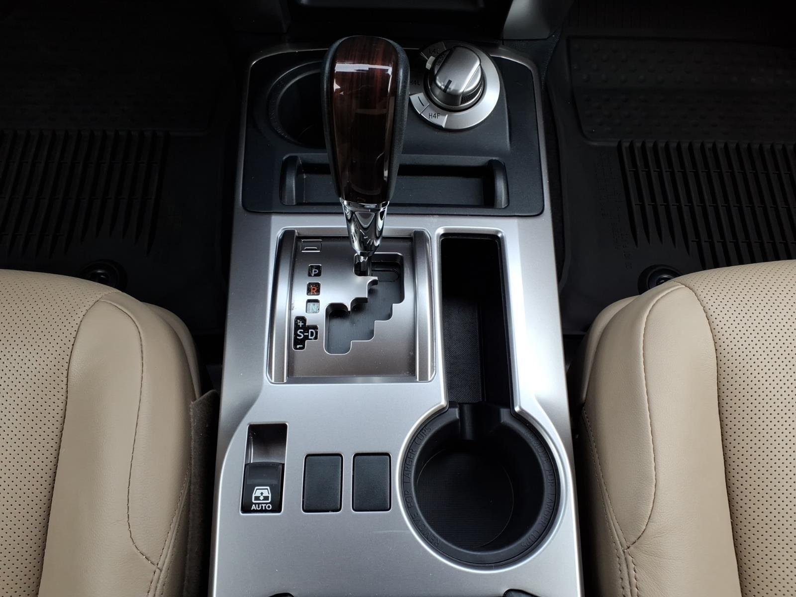 Used 2024 Wind Chill Pearl Toyota Limited image 25