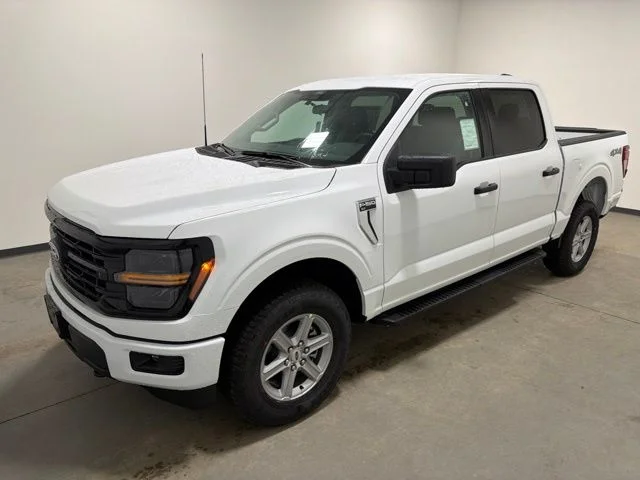 New 2026 Oxford White Ford XLT image 7