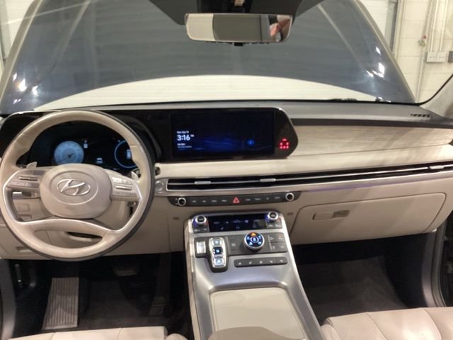 Used 2024 White Hyundai Calligraphy image 15
