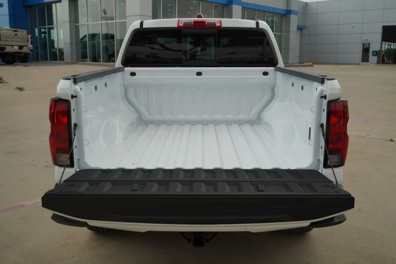 2026 Chevrolet Colorado LT - Photo 9
