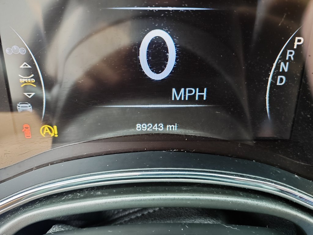 Used 2020 Red Jeep Laredo E image 19