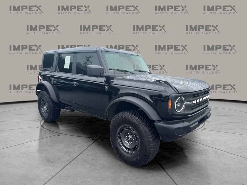 Used 2025 Black Ford Base image 4