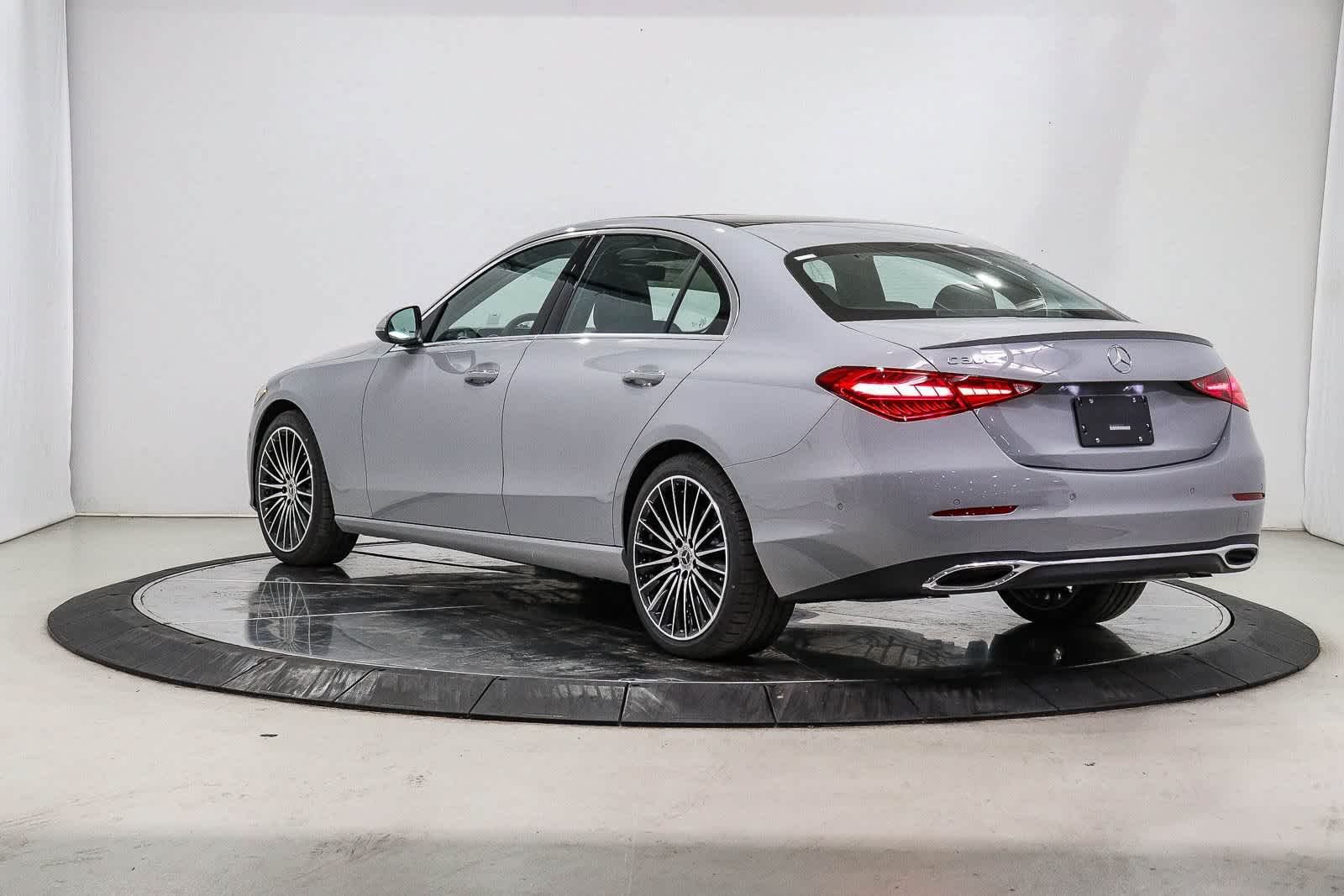 New 2026 MANUFAKTUR Alpine Grey Mercedes-Benz C 300 image 2