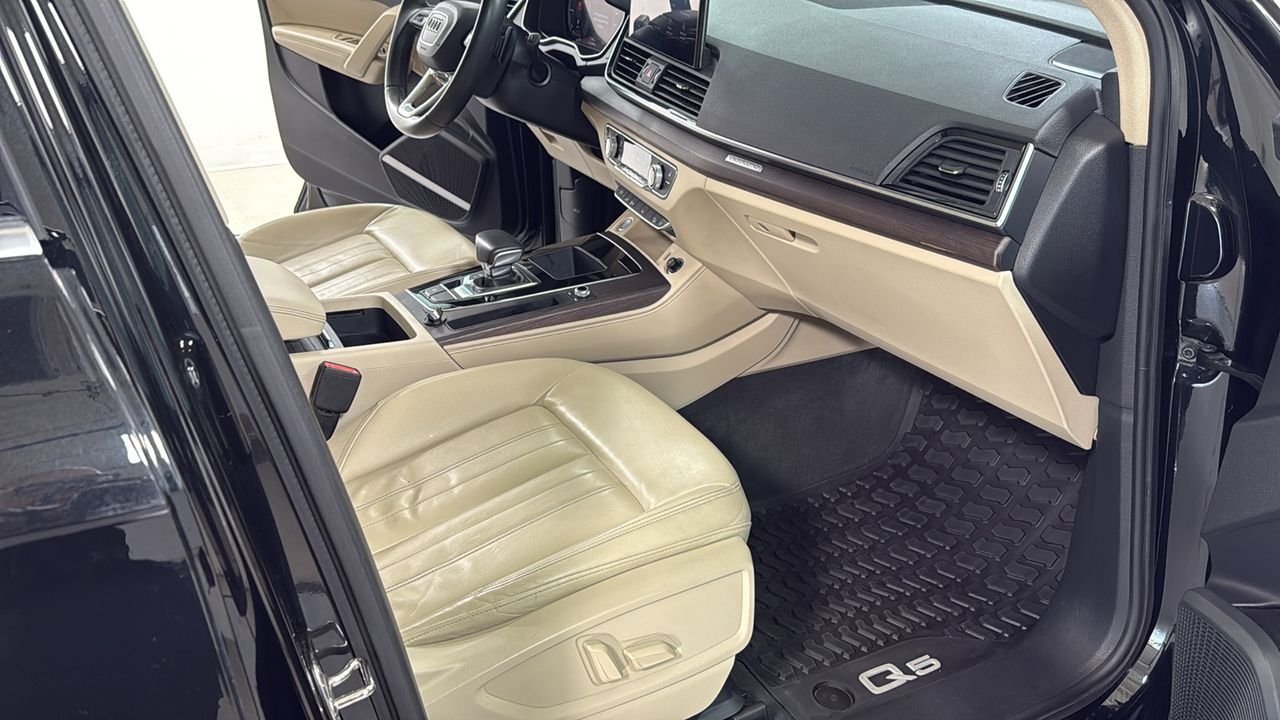 Used 2021 Black Audi 55 Premium image 18