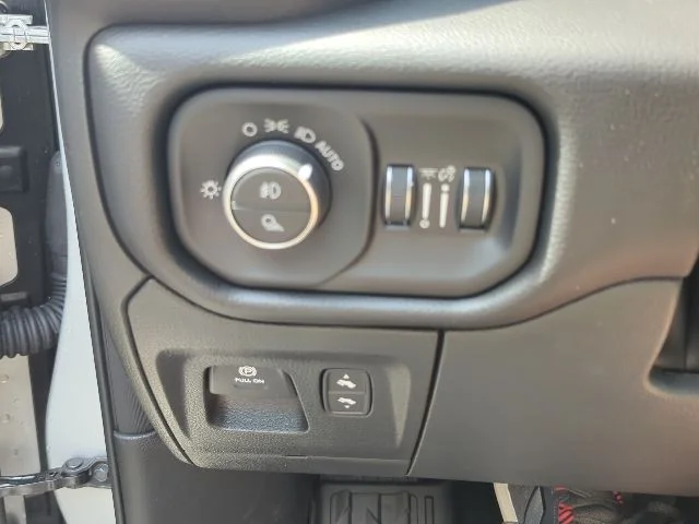 New 2026 Silver Ram Laramie image 27