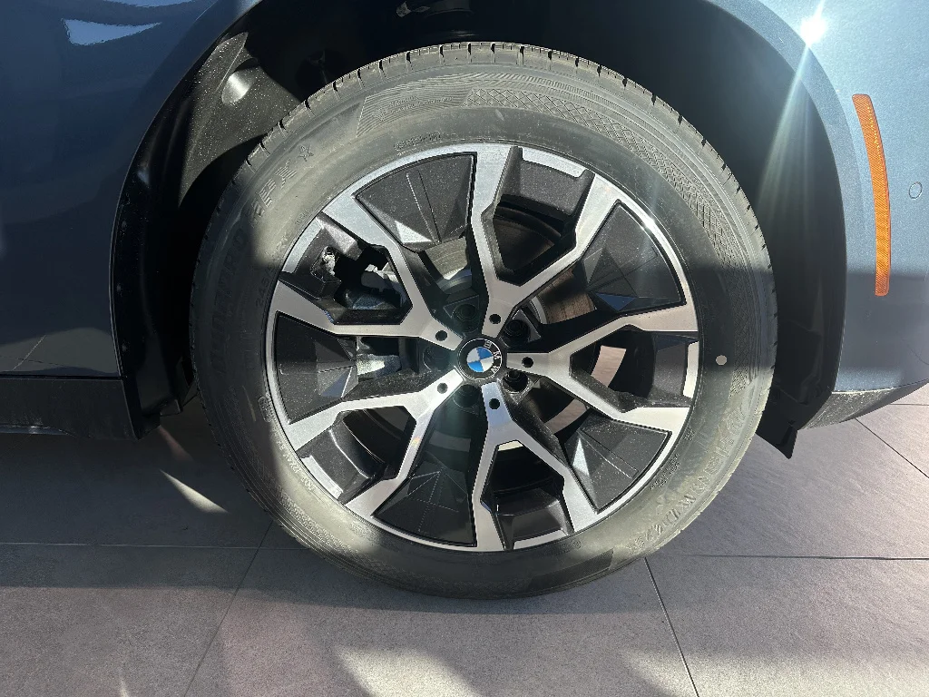 New 2026 Arctic Race Blue Metallic BMW 30 xDrive image 8