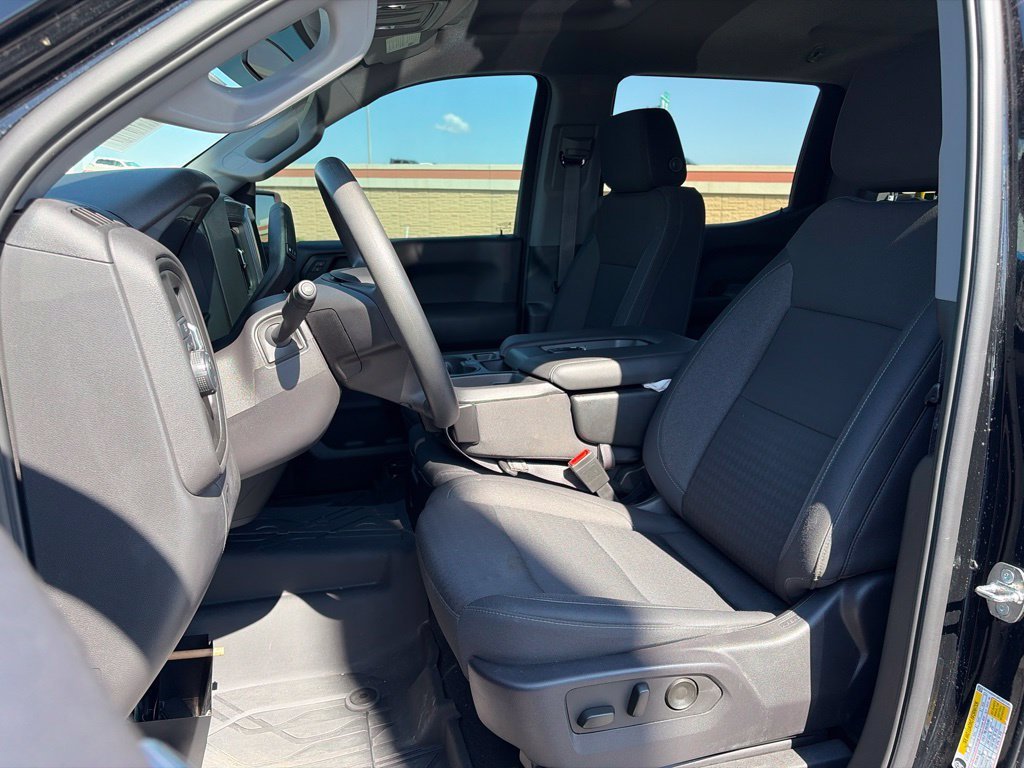Used 2024 Black Chevrolet Custom image 13