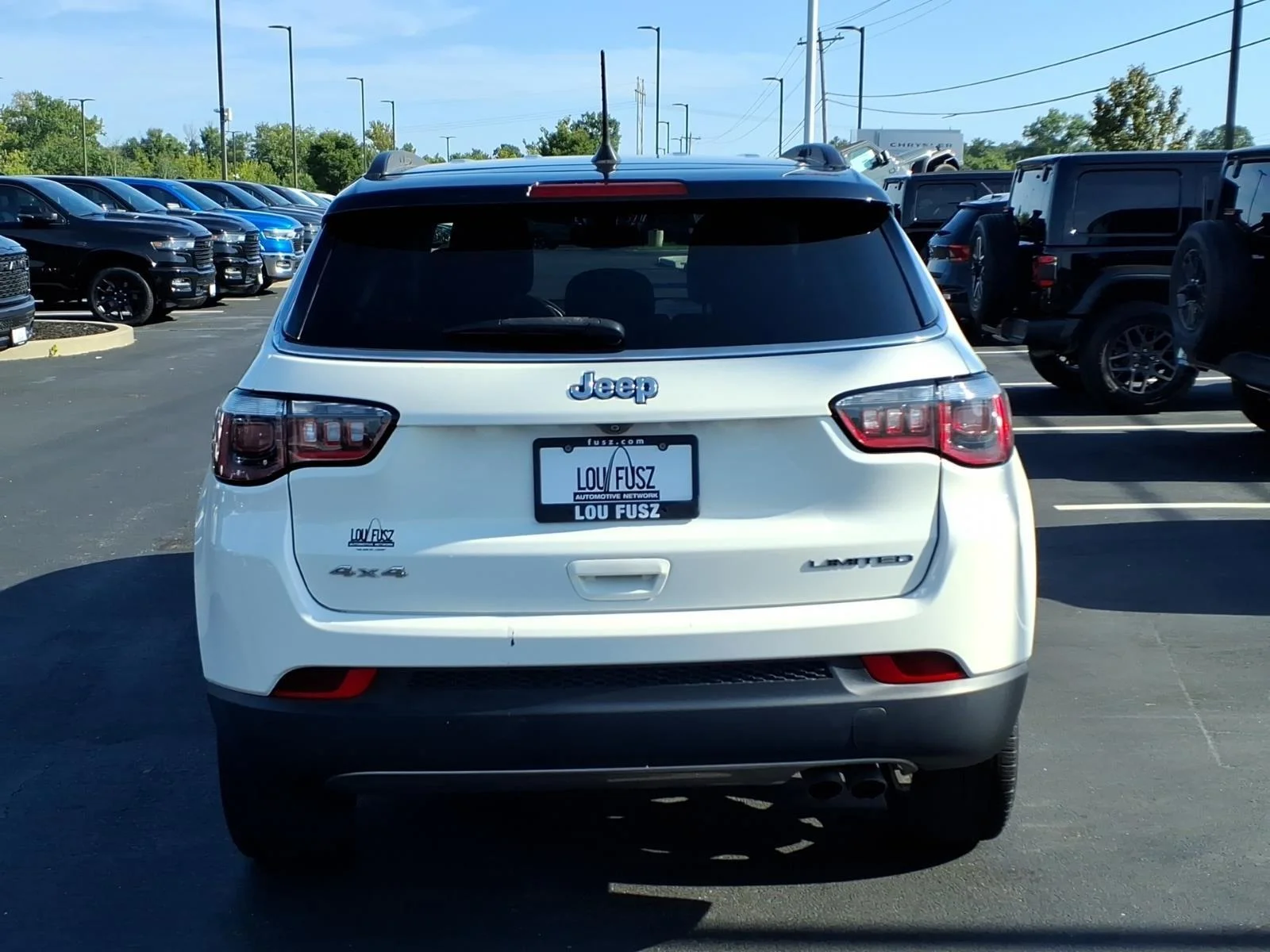 Used 2018 White Clearcoat Jeep Limited image 29