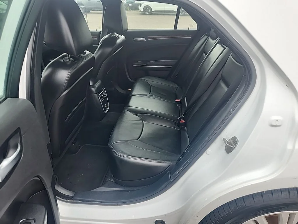 Used 2013 White Chrysler Base image 24