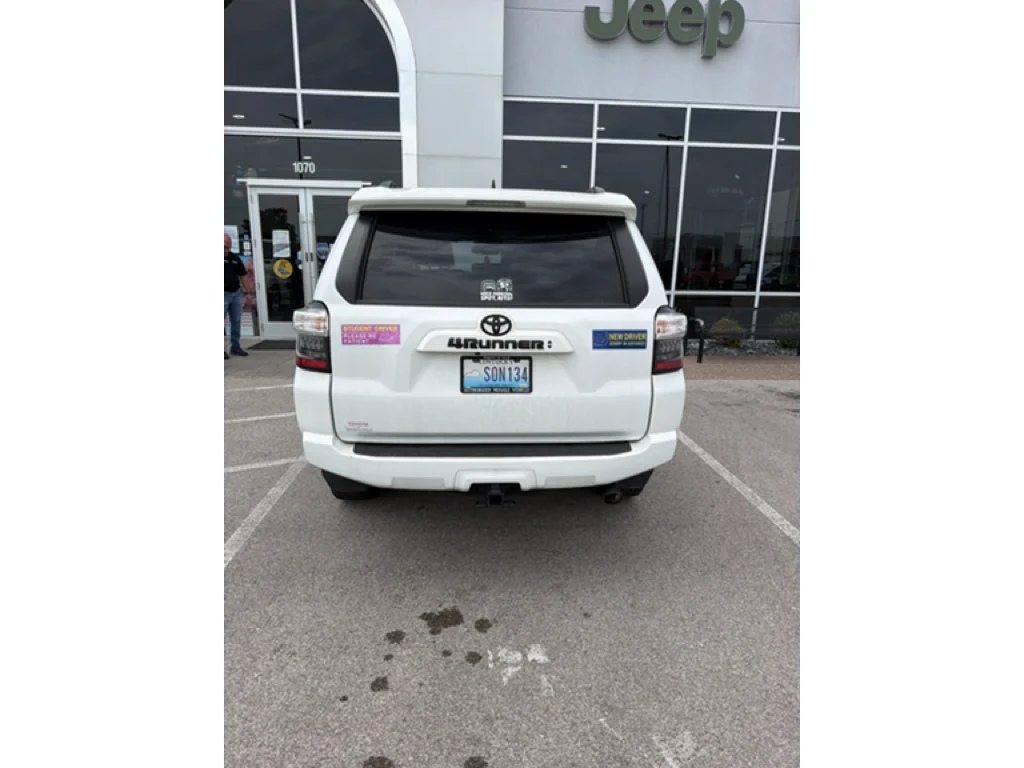 Used 2024 Ice Cap Toyota SR5 Premium image 3