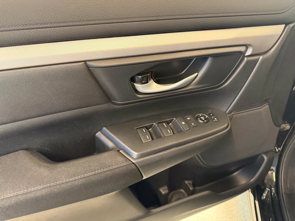 Used 2018 Black Honda LX image 13