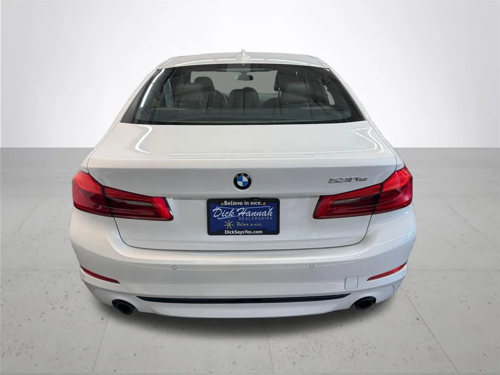 Used 2019 White BMW 530e iPerformance image 5
