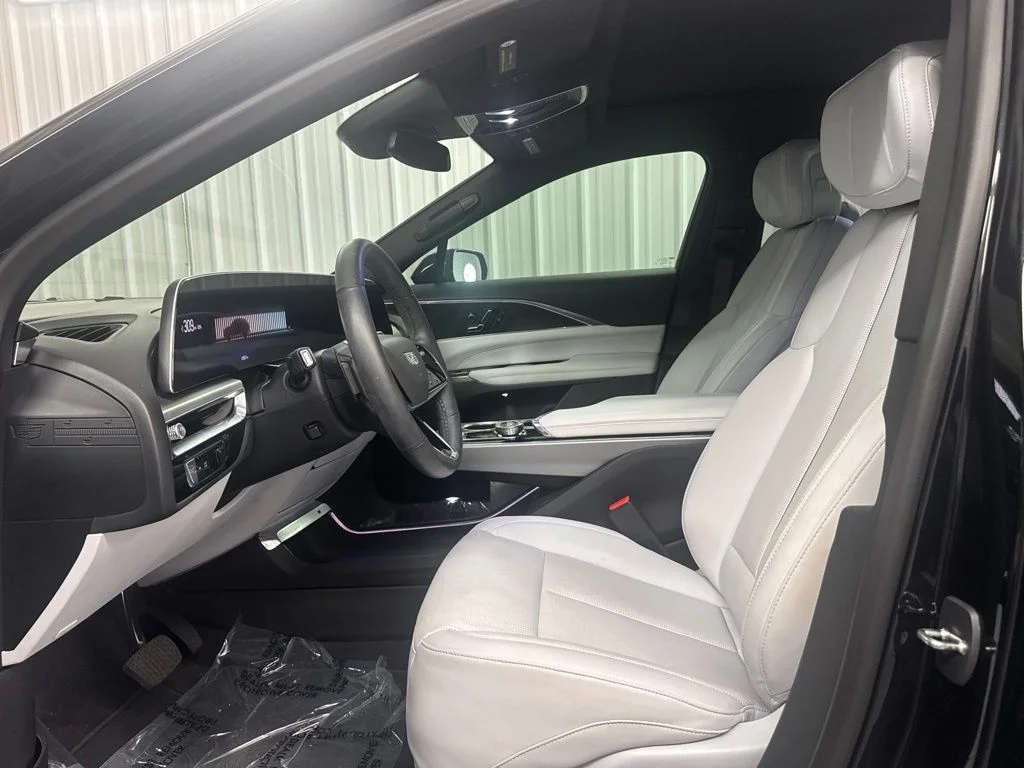Used 2024 Stellar Black Metallic Cadillac Luxury image 13
