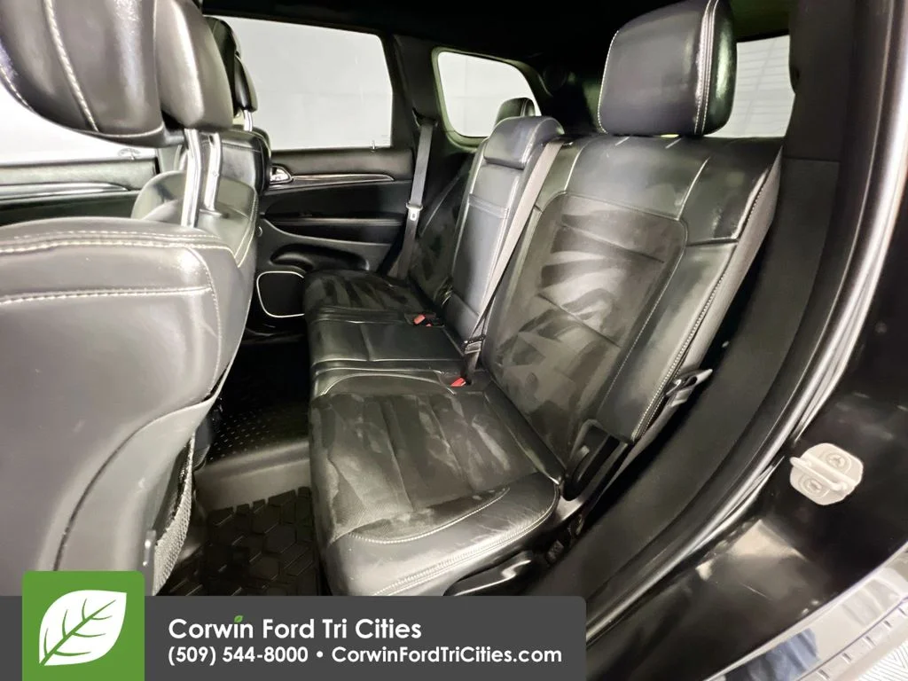 Used 2014 Brilliant Black Crystal Pearlcoat Jeep SRT image 28