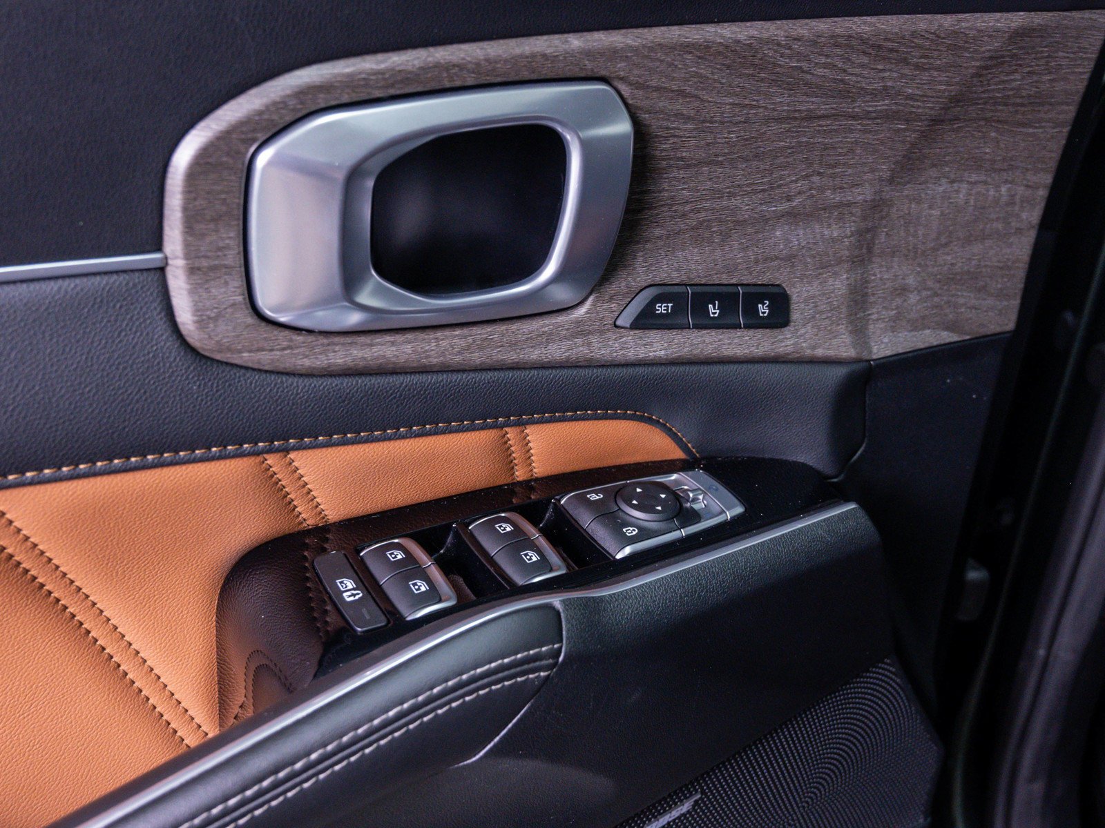 Used 2022 Aruba Green Kia X-Line SX Prestige image 19