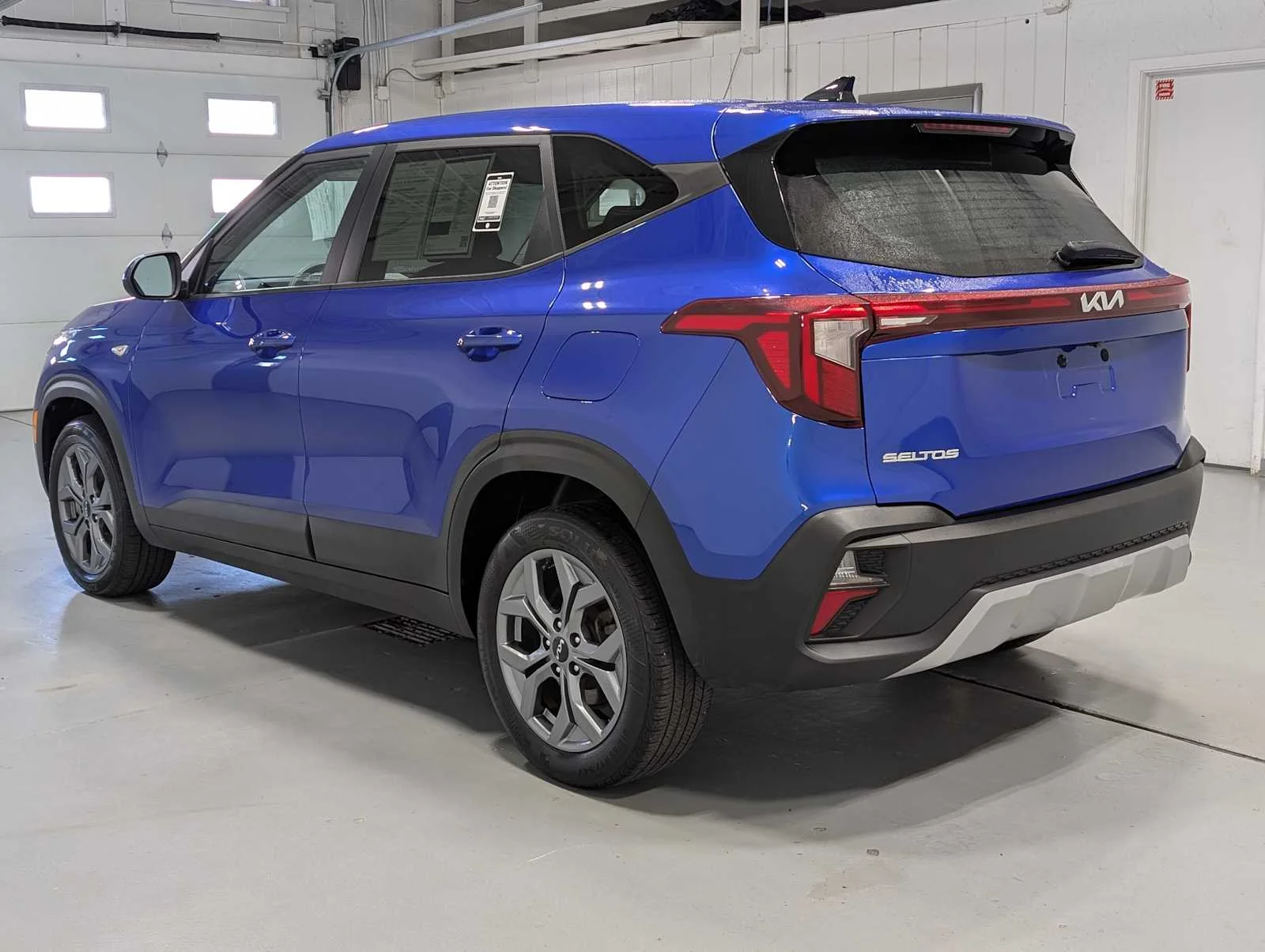 Certified Used 2024 Neptune Blue Kia LX image 10