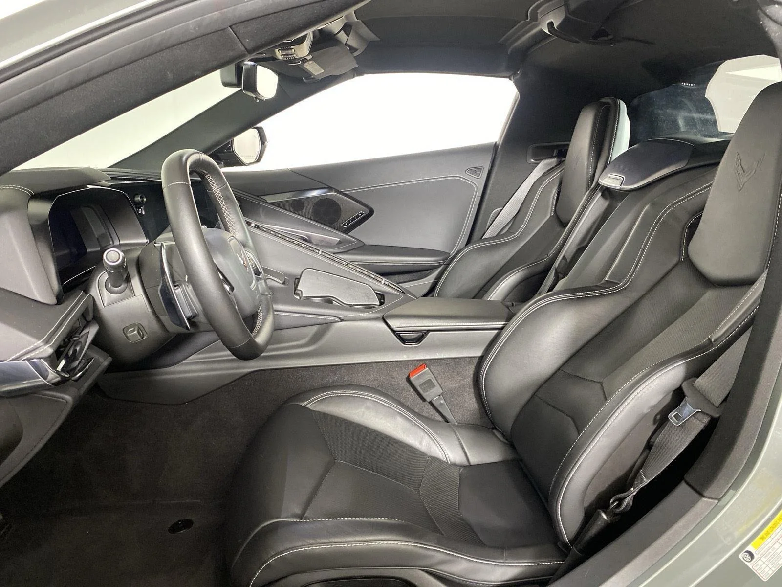 Used 2023 Hypersonic Gray Metallic Chevrolet 2LT image 5
