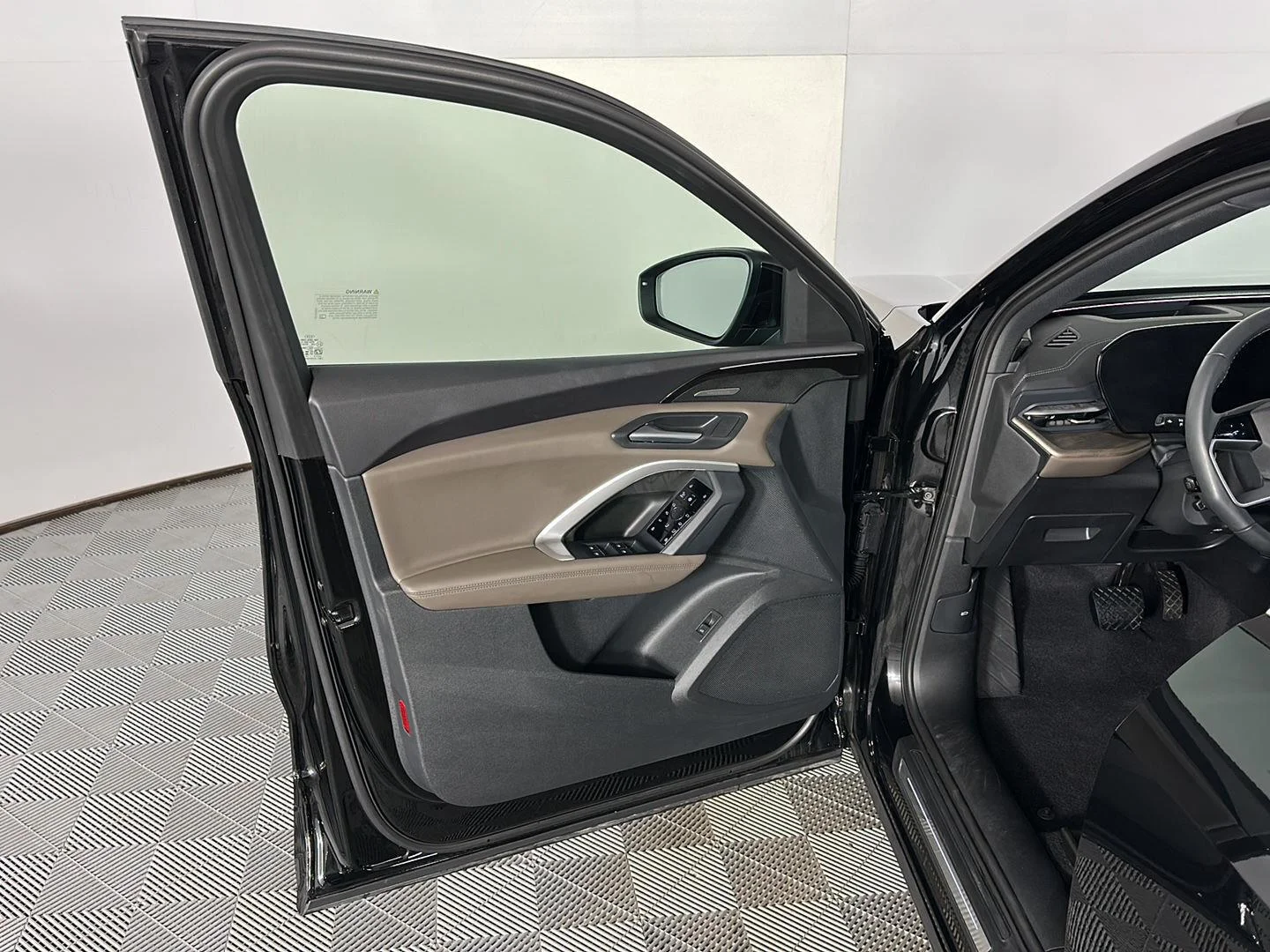 Used 2025 Mythos Black Metallic Audi Premium Plus image 18