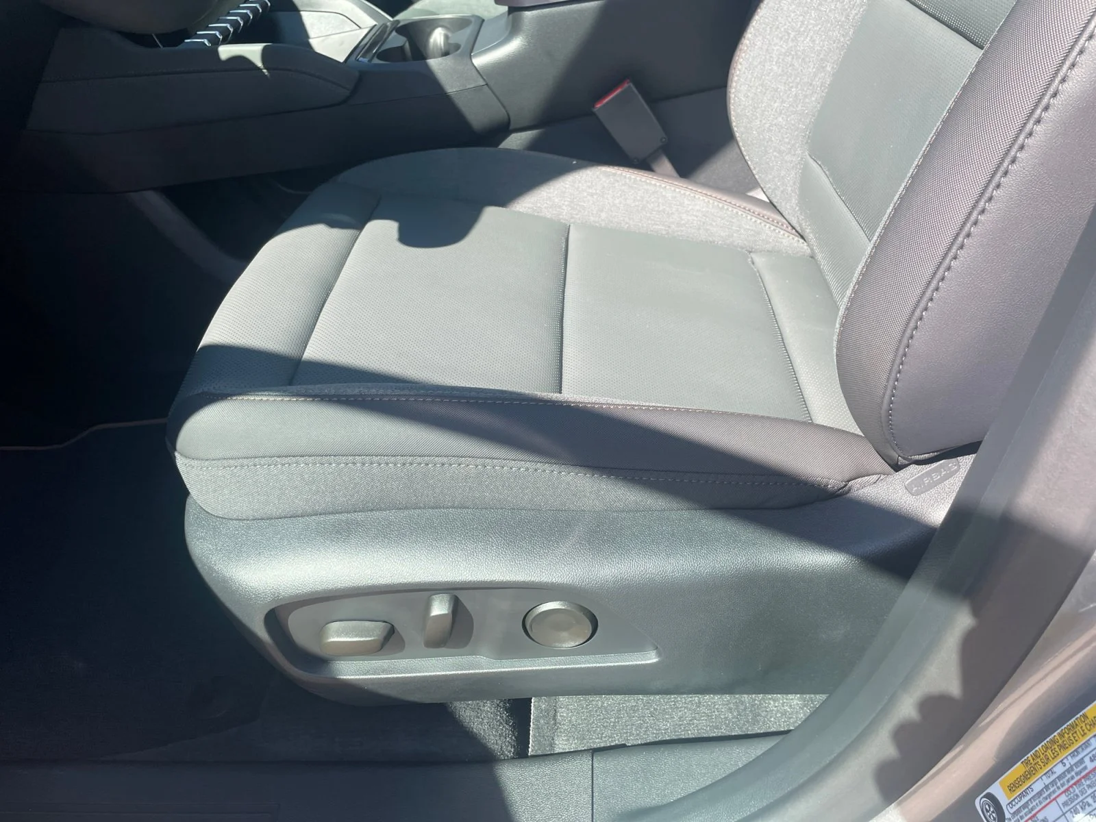 New 2027 Sterling Metallic GMC AWD AT4 image 15