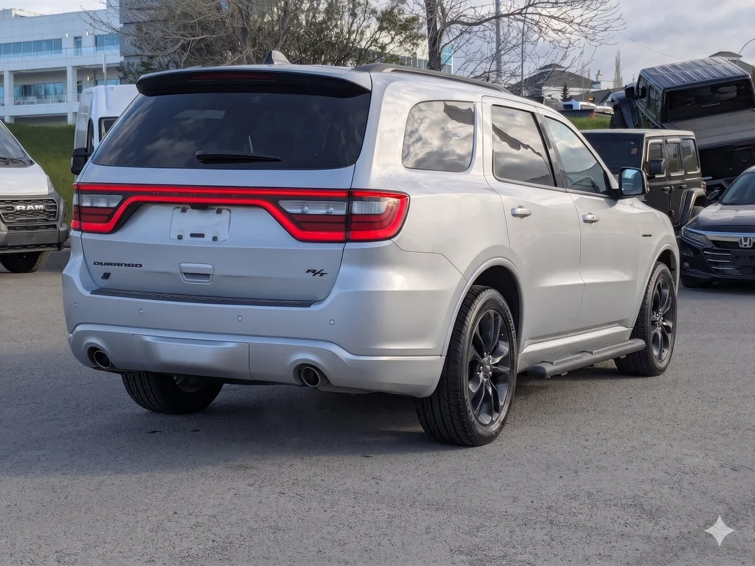 Certified Used 2024 triple nickel Dodge R/T Plus - - AWD - Blacktop Pkg - Fold N Tumble 2nd row - Nappa Leather & More! image 8