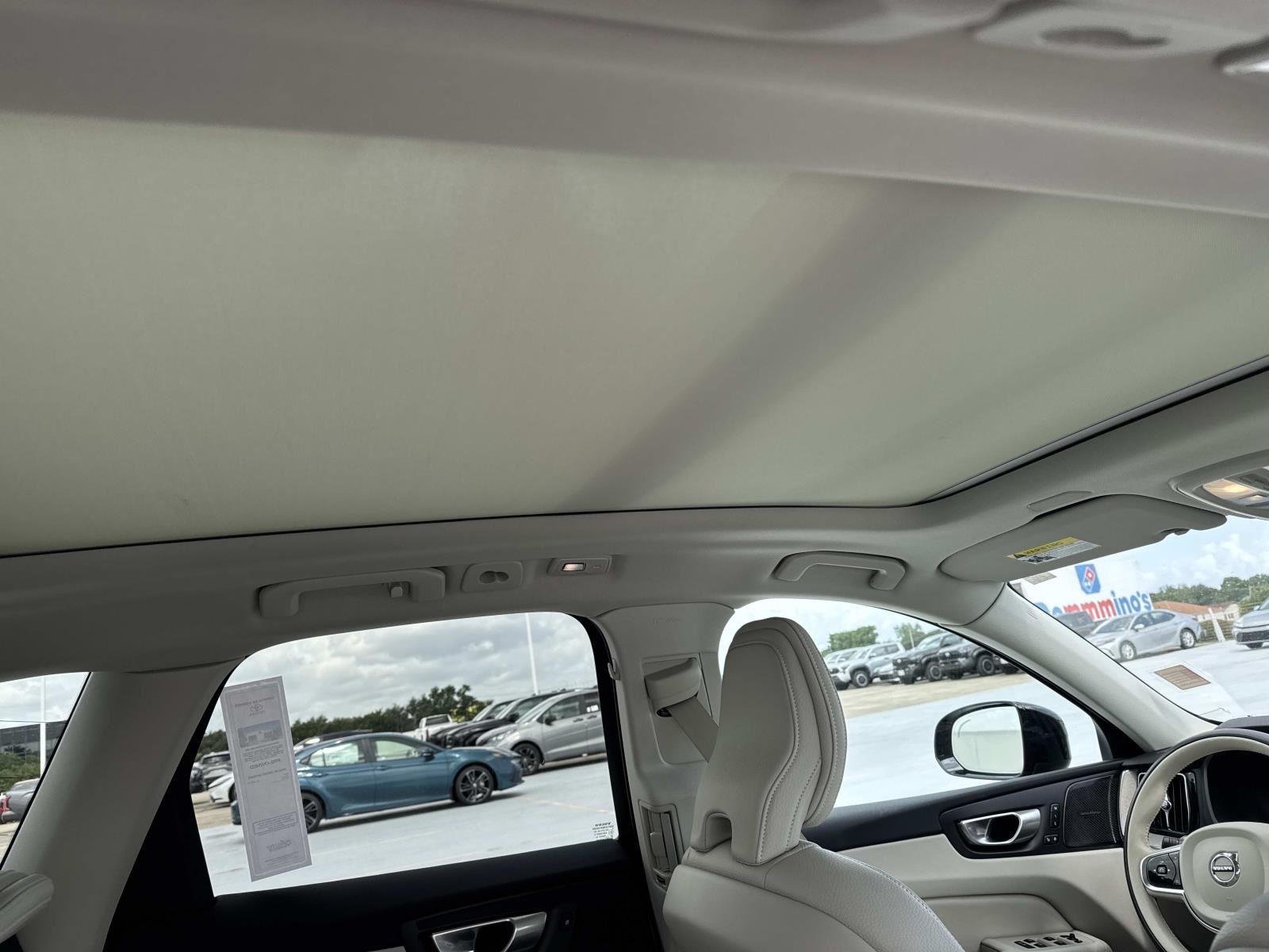 Used 2024 Vapour Grey Metallic Volvo Plus Dark Theme image 9