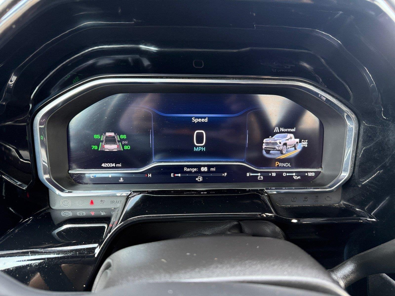 Used 2025 Summit White Chevrolet LT image 14