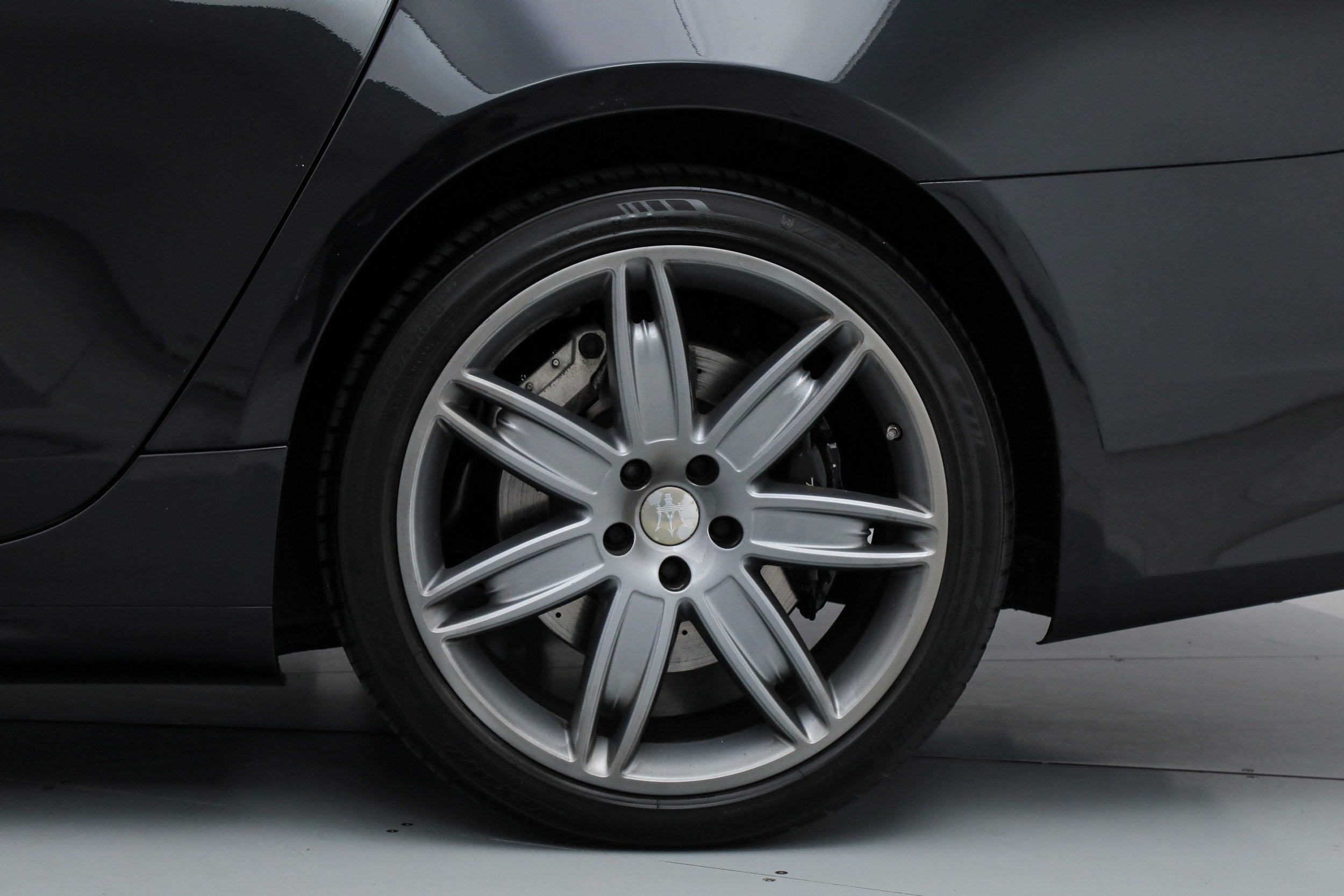 Used 2018 Black Maserati S Q4 GranLusso image 20