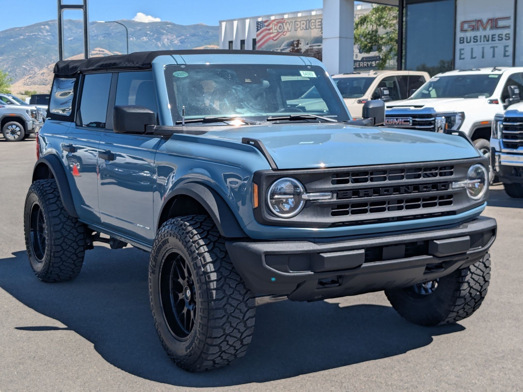 Used 2022 Green Ford Base image 7