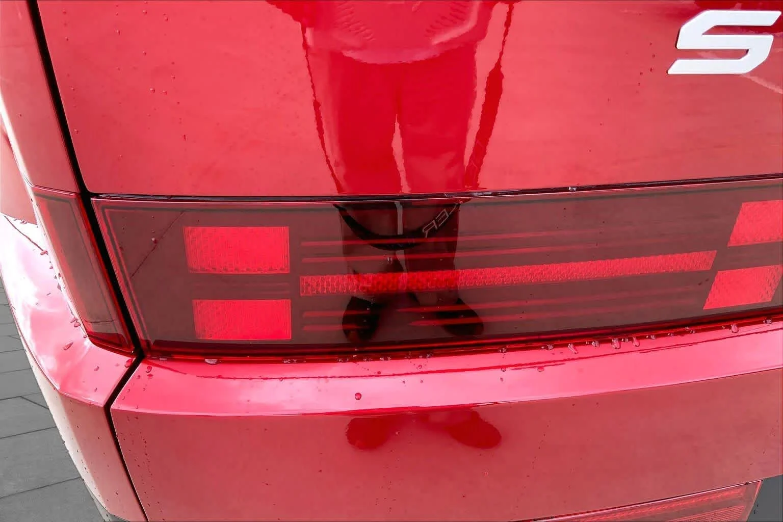 New 2027 Ultimate Red Hyundai Limited 6P image 14