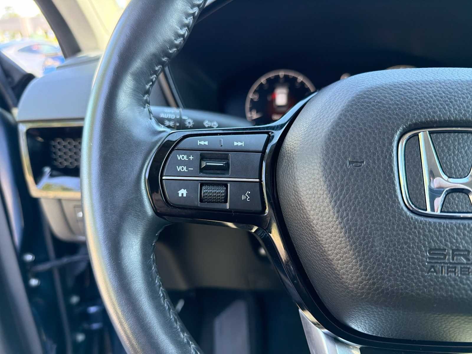Certified Used 2025 Canyon River Blue Metallic Honda EX-L image 25