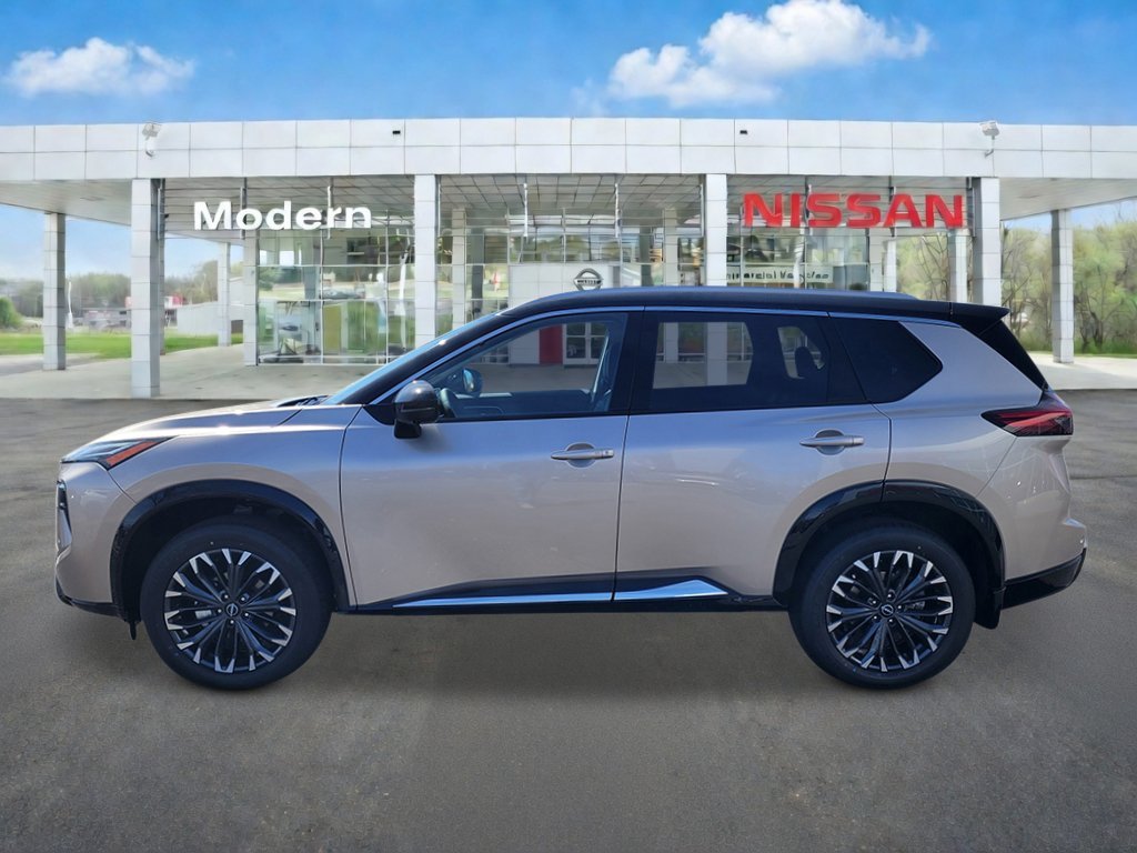 New 2026 Champagne Silver Metallic / Super Black Two-tone Nissan Platinum image 2