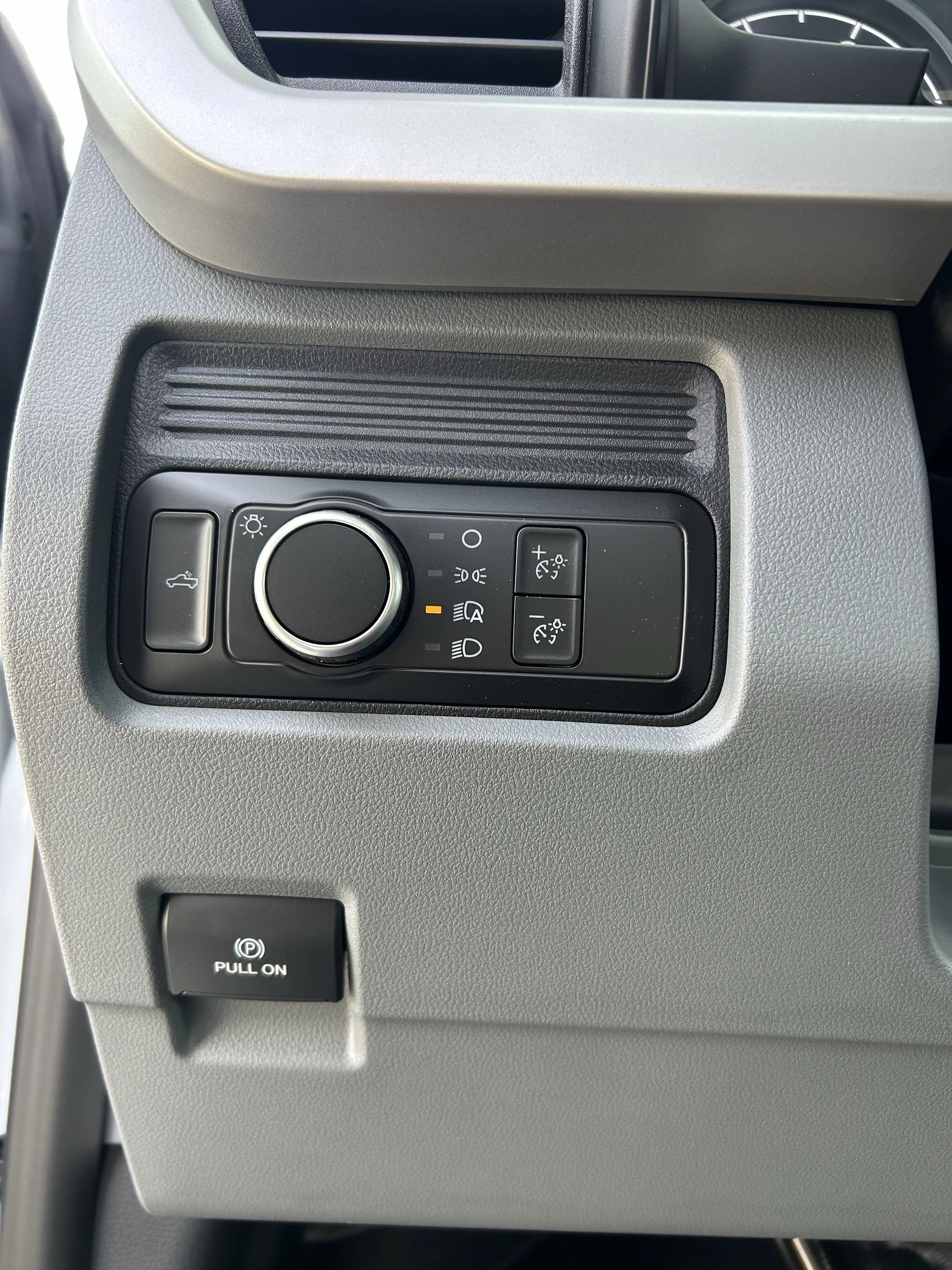2026 Ford F-350 Super Duty XL - Photo 15